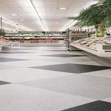 地板像海綿一壓一個坑？了解塑膠地板的殘余凹陷度